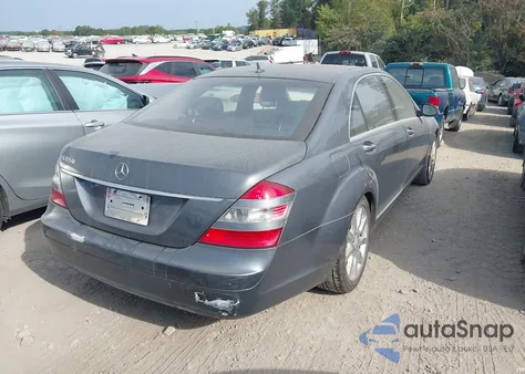 2007 Mercedes-Benz S 550 z USA, uszkodzony, nr VIN WDDNG71X67A080615